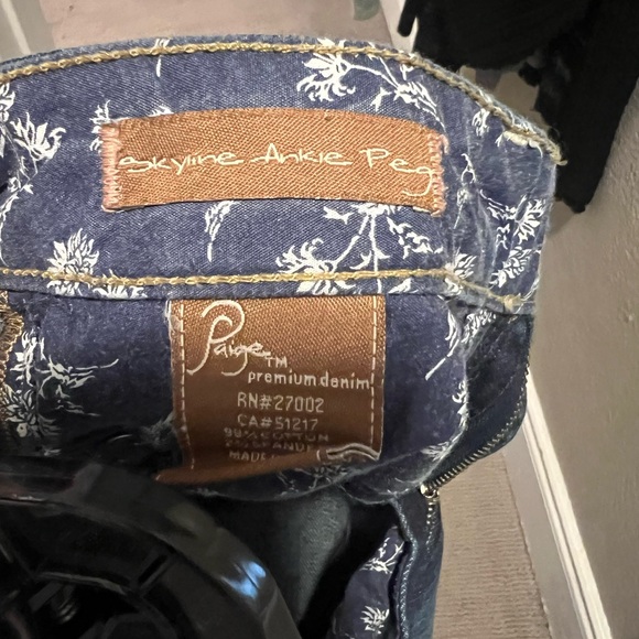 Paige Skyline Ankle Peg Jeans, Size 27, Dark distressed denim - Picture 4 of 5